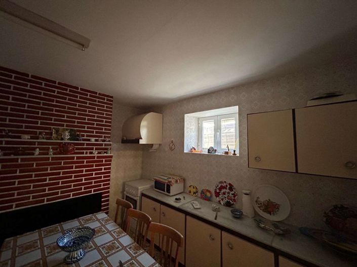 Image No.34-5 Bed Townhouse for sale