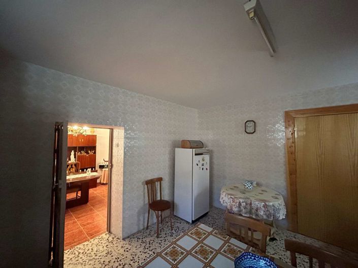 Image No.38-5 Bed Townhouse for sale