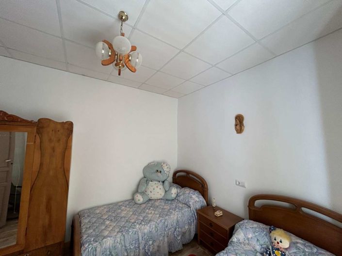 Image No.7-5 Bed Townhouse for sale