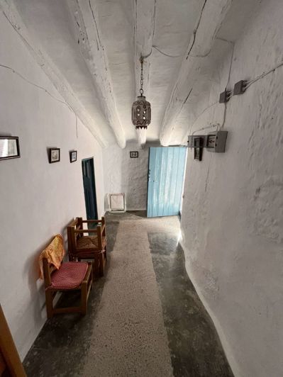 Image No.12-3 Bed Townhouse for sale