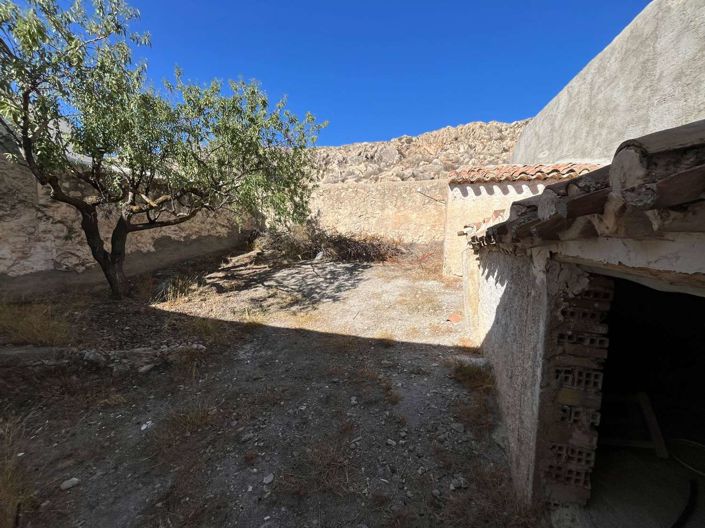 Image No.6-3 Bed Townhouse for sale