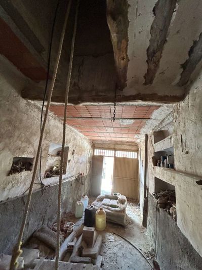 Image No.10-4 Bed Townhouse for sale