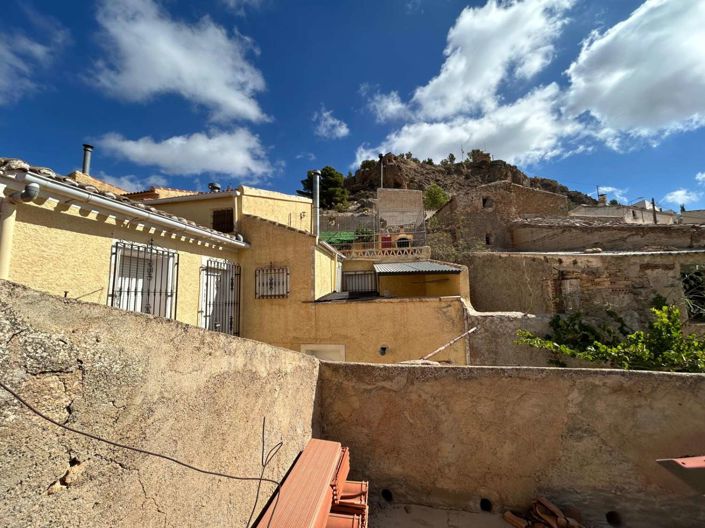 Image No.34-4 Bed Townhouse for sale