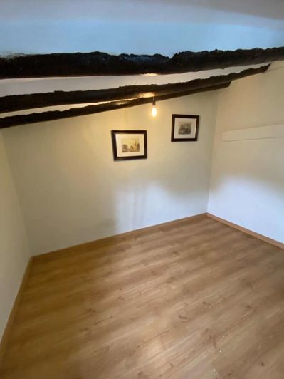 Image No.20-4 Bed Property for sale