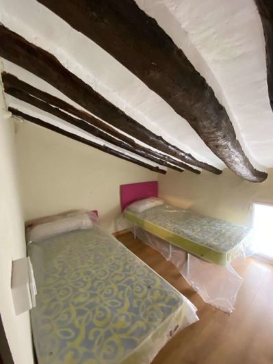 Image No.27-4 Bed Property for sale