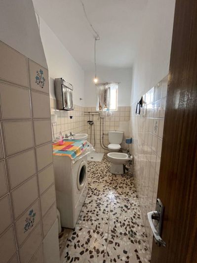 Image No.13-5 Bed Property for sale