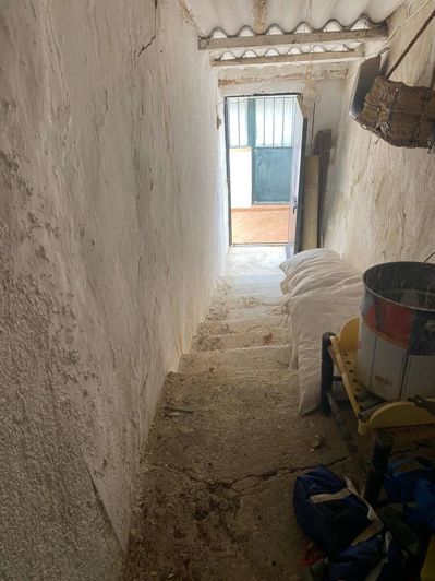 Image No.29-5 Bed Property for sale