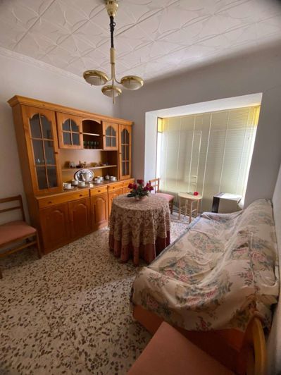 Image No.20-4 Bed Property for sale