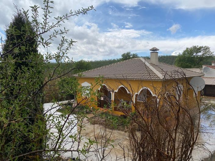 Image No.2-10 Bed Property for sale