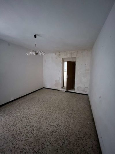 Image No.20-3 Bed Property for sale