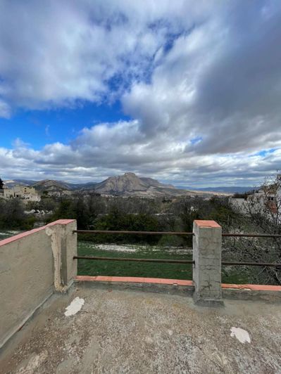 Image No.28-3 Bed Property for sale