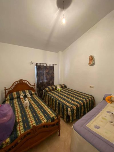 Image No.13-2 Bed Property for sale