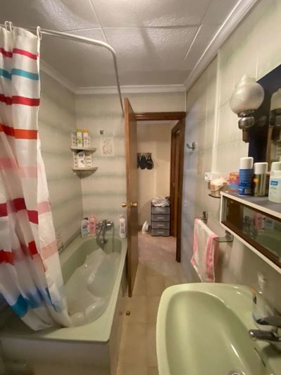 Image No.20-2 Bed Property for sale