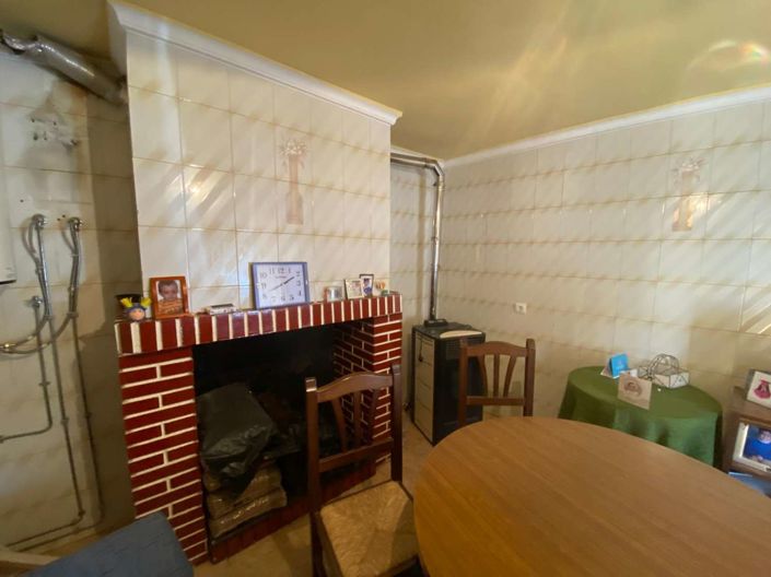 Image No.6-2 Bed Property for sale