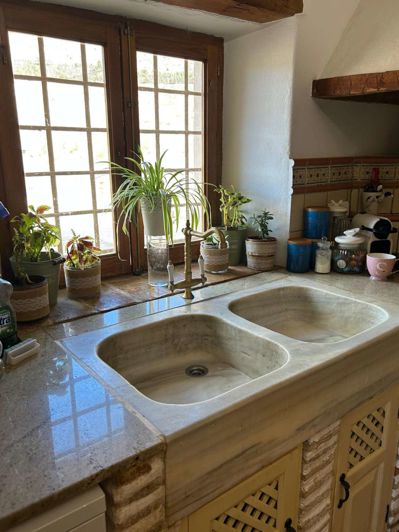 Image No.21-7 Bed Property for sale