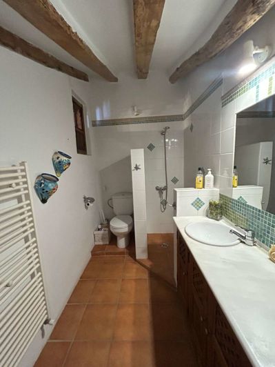 Image No.47-7 Bed Property for sale