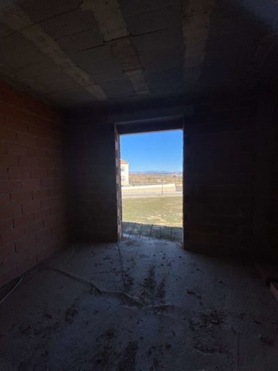 Image No.17-3 Bed Property for sale