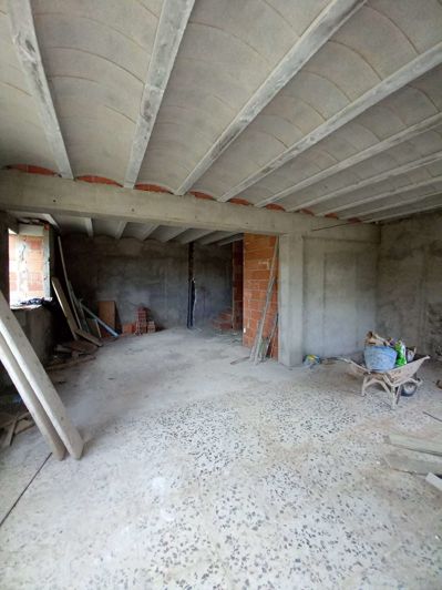 Image No.9-3 Bed Property for sale