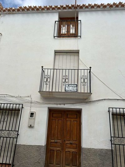 Image No.25-3 Bed Property for sale