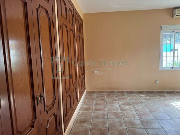 Image No.13-5 Bed Villa for sale