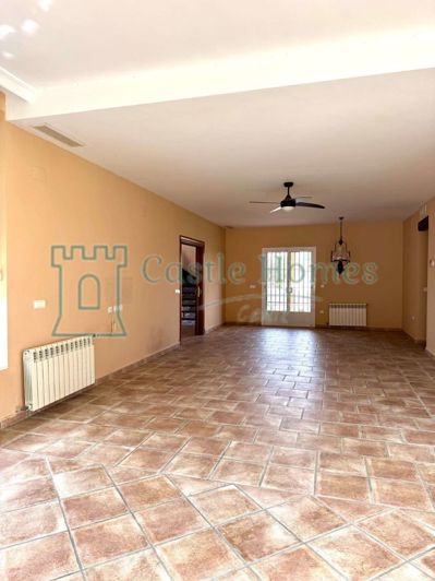 Image No.16-5 Bed Villa for sale