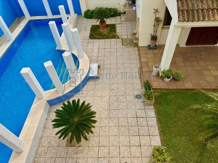 Image No.2-5 Bed Villa for sale