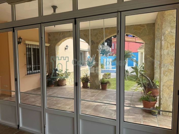 Image No.27-5 Bed Villa for sale