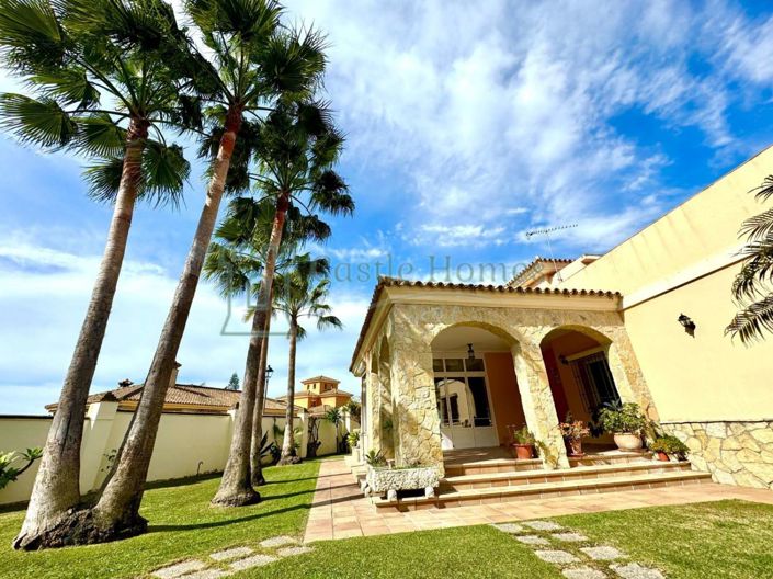 Image No.9-5 Bed Villa for sale