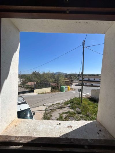 Image No.10-4 Bed Property for sale