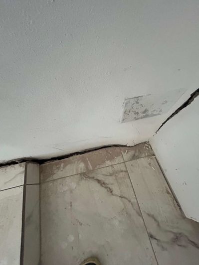 Image No.14-4 Bed Property for sale