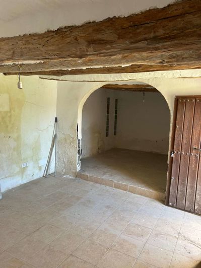 Image No.17-4 Bed Property for sale