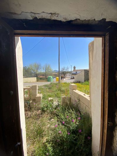 Image No.22-4 Bed Property for sale