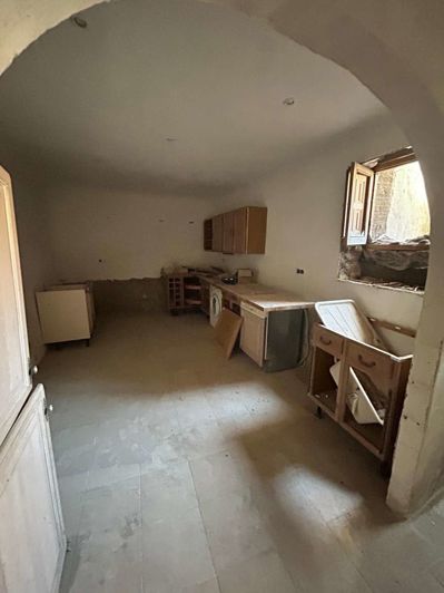 Image No.23-4 Bed Property for sale