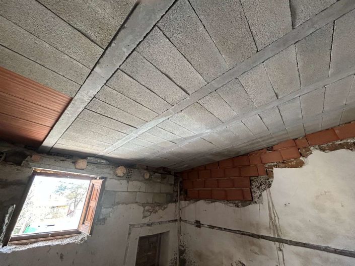 Image No.8-4 Bed Property for sale