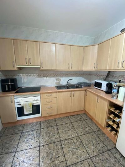 Image No.11-3 Bed Property for sale