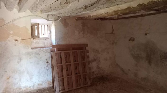 Image No.15-1 Bed Property for sale