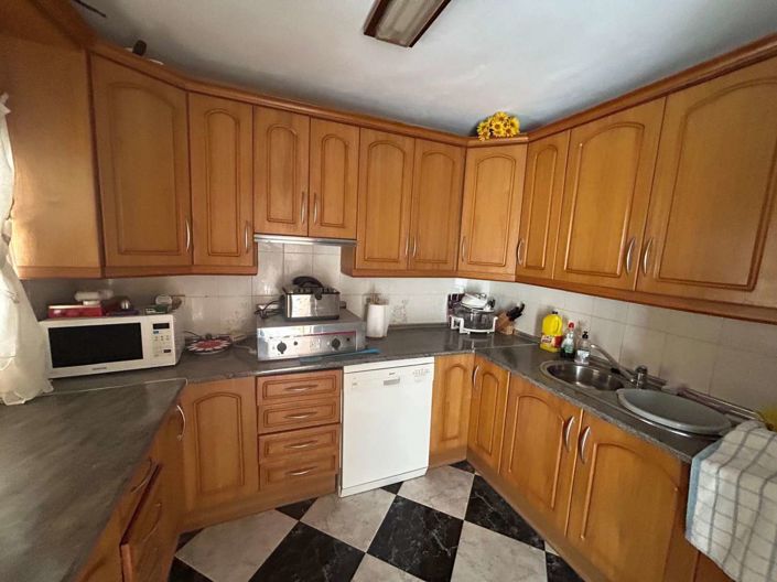 Image No.5-6 Bed Townhouse for sale