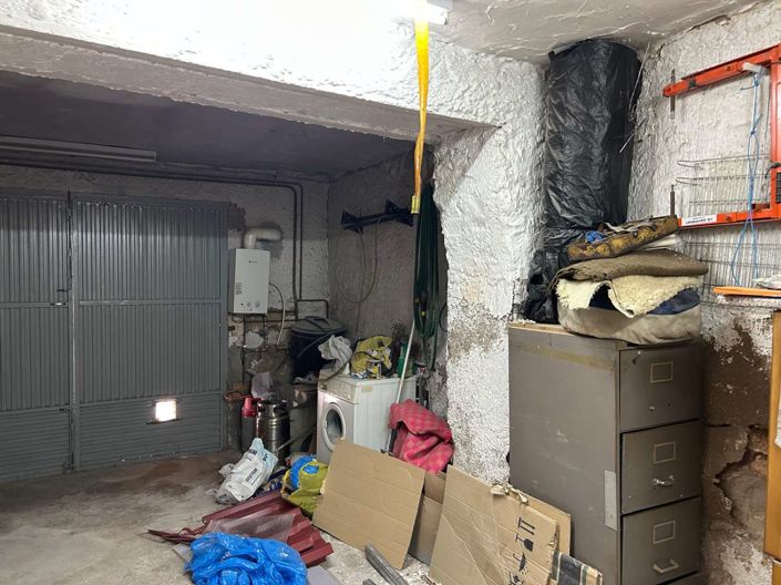 Image No.48-6 Bed Townhouse for sale