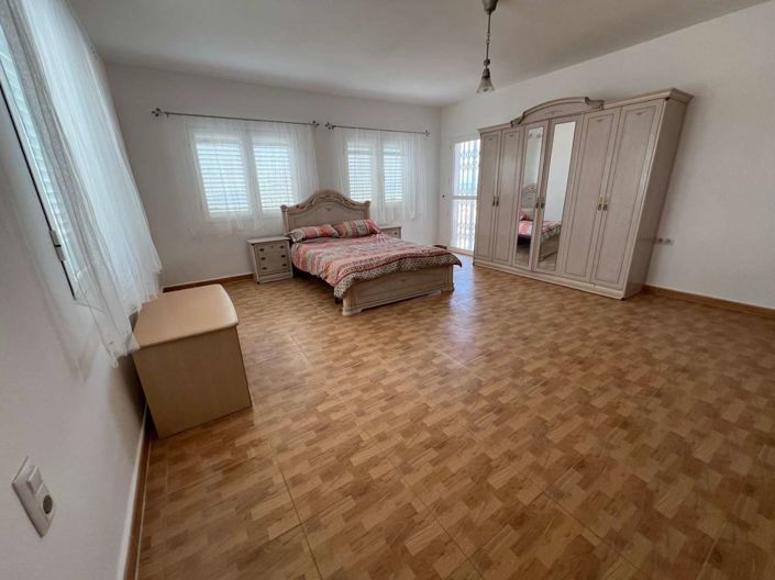 Image No.29-5 Bed Villa for sale