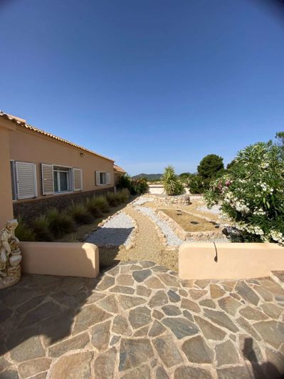 Image No.44-5 Bed Villa for sale