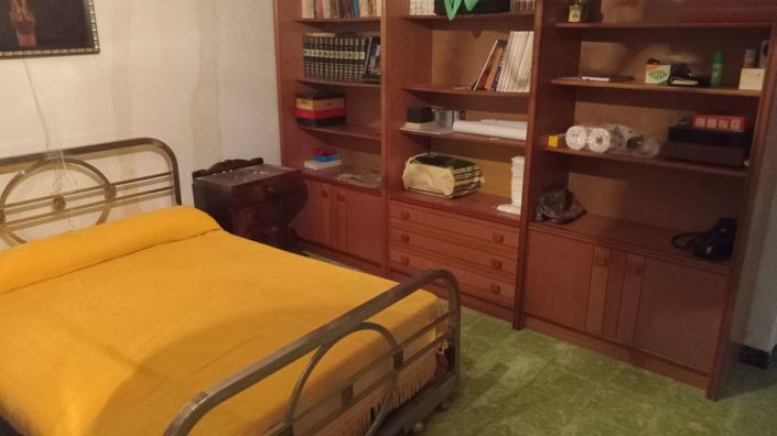 Image No.6-6 Bed Property for sale