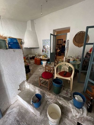 Image No.18-5 Bed Property for sale