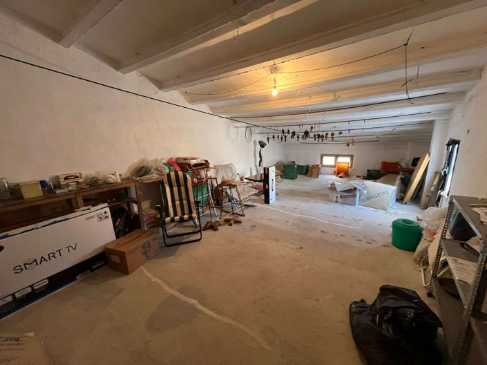 Image No.22-5 Bed Property for sale