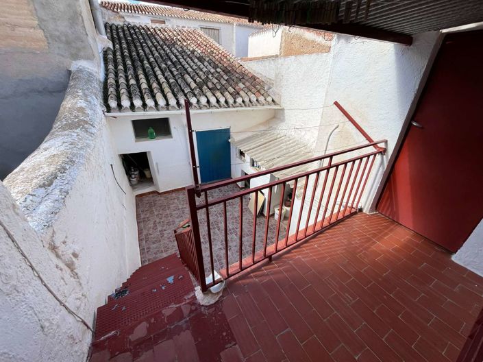 Image No.4-5 Bed Property for sale