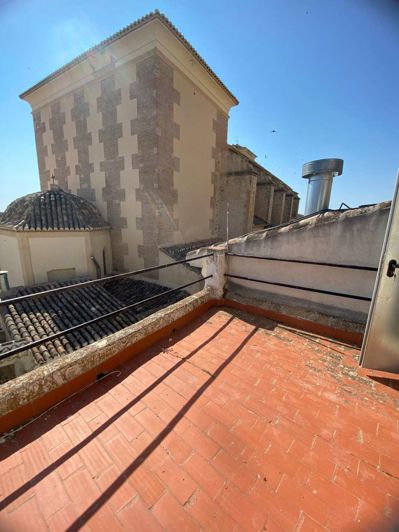 Image No.2-3 Bed Property for sale