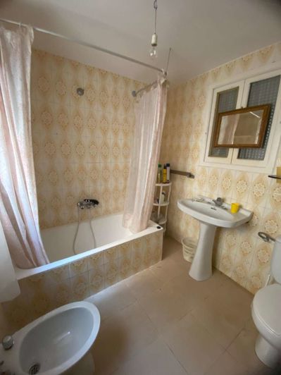 Image No.7-3 Bed Property for sale