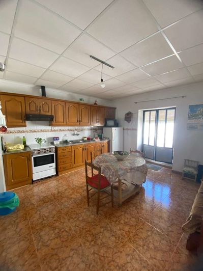 Image No.9-3 Bed Property for sale