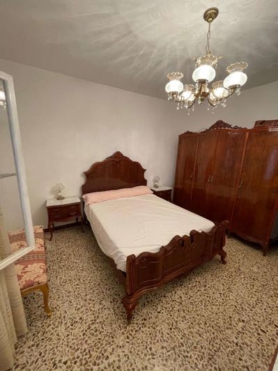 Image No.25-5 Bed Property for sale