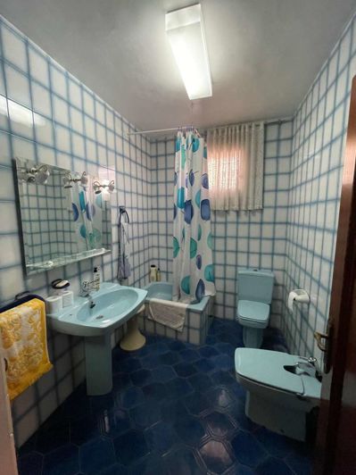 Image No.29-5 Bed Property for sale