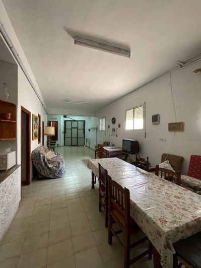 Image No.3-5 Bed Property for sale